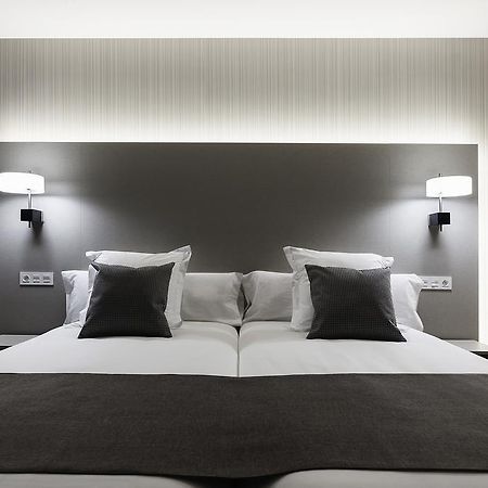 Burela Apartahotel A Cetarea מראה חיצוני תמונה