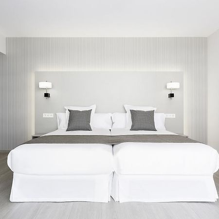 Burela Apartahotel A Cetarea מראה חיצוני תמונה