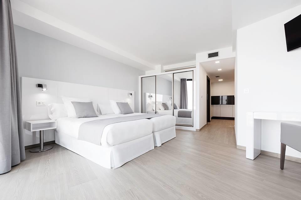Burela Apartahotel A Cetarea מראה חיצוני תמונה