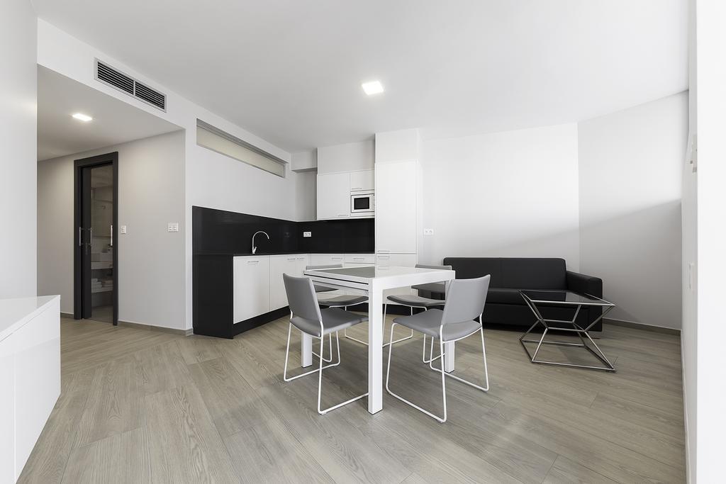 Burela Apartahotel A Cetarea מראה חיצוני תמונה